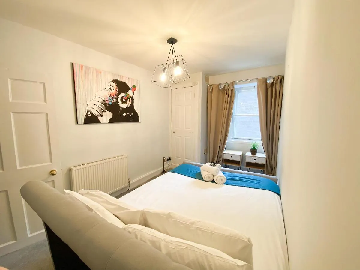 Rose Street'S Hidden Treasure- 2Bed Newly Refurbished Apt 爱丁堡 0*,  英国